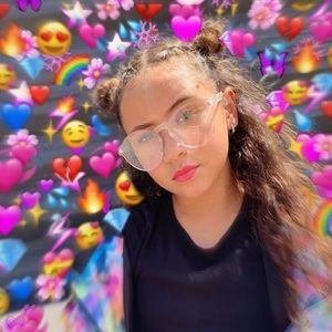 Meet your Posher, Mariana